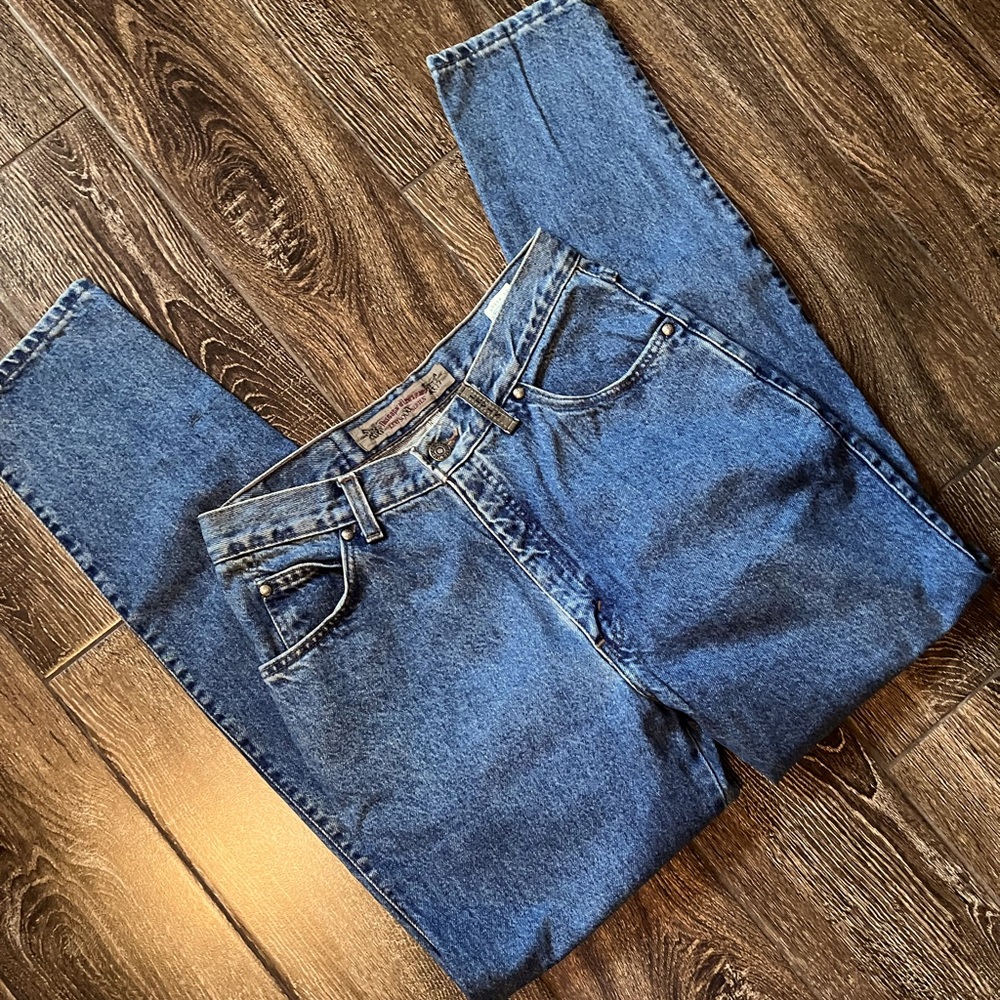 Levi’s vintage 900 series Mom jean